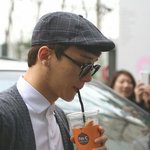 [EXO] 얘 아이돌맞음....?