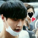 [EXO] 레이 <b>피부</b> 많이 상했나봐‥