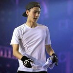 [EXO] <b>유일</b>하게 폰에있는 이그조 한명