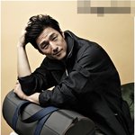 우리나라 대표 꽃<b>중년</b> 지진희 포스가 남달라