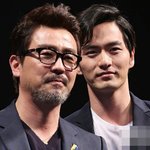 이진욱 손잡고 탈출 시도 하는 <b>류승룡</b>?