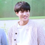 [카이] 종인이의 <b>몇</b>년 뒤 모습이 기대되 미치겠어