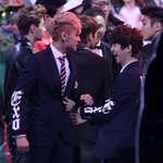 [루한] <b>타오</b> 앞에서 빵터진 루한
