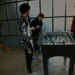 [카이] 한장주의) 종인이 <b>양말</b>은 신었습니다만..