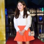 <b>완전</b> 아가씨 패션으로 나온 서신애