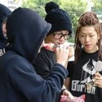 <b>과자</b> 군것질 좋아하는 아이돌