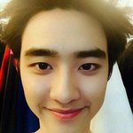 [도경수] 려욱 트위터에 경수 셀카 사진 올라왔어