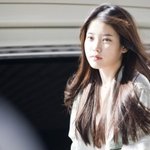 청순 <b>시크</b>한 매력의 女아이돌 공항 직찍
