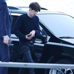 왠지 모르게 모성애를 자극하는 최근 공항 김우빈