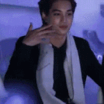 [EXO] 종인이 <b>손짓</b>에 한번 죽고 준면이 표정에 두번 죽고