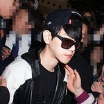 [백현] 기사사진인데 피부봐....꿀피<b>부여</b>