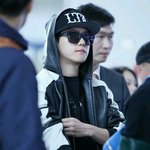 [백현] <b>오버</b>플로우 고화질 두장 오구오구 입봐