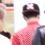 [시우민] 민석이가 뒤돌아서 아이<b>컨택</b>을 똭