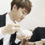 [EXO] 별것도 아닌데 <b>디오</b> 젓가락질 ㅋㅋㅋ