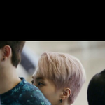 [시우민] 와 <b>분홍</b>분홍 머리 <b>색깔</b>봐봐ㅜㅠㅠㅠㅠ