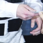 [시우민] 머리따라 <b>부농</b>부농한 손꾸락