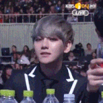 [EXO] 밥먹다가  느껴지는<b>시선</b>