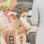[EXO] " 오빠 <b>후반</b>은 교체하실래요?ㅠㅠ다리부상,,"