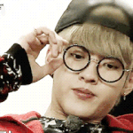 [EXO] 같이 여행 갔다가 내 <b>민낯</b>보고 당황하는 크리스