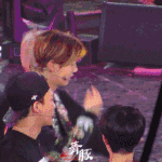 [루한] 머리쓸어넘기는 루한이(숨멎주의)++