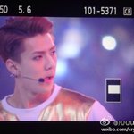 [EXO] 헤어로 얼굴도... <b>역변</b>?