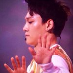 [EXO] 근데 종대 <b>턱</b><b>선</b>이 없어지긴했다..
