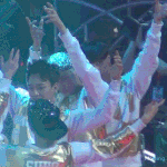 [EXO] 종인이 어제 <b>공연때</b> 기분 좋았나봄ㅋㅋㅋ