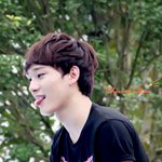 [EXO] 체육대회날 부지런히 움직이는 <b>네</b> 모습을보며 여자애들이 칭찬을...