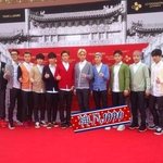 [EXO] 팬들너무많아지니깐 코디가 팬<b>조절</b>중..