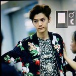 [EXO] 이 공항 직원 뭐지??
