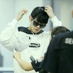 [백현] <b>오버</b>플로우 고화질 한장 더!!