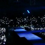 [시우민] 단콘때 모두 응원봉 들어줬으면 좋겠다