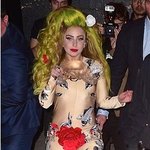 [각선미갑] <b>누드톤</b> 전신 레깅스로 각선미 뽐낸 레이디가가!