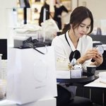 갤러리아에서 <b>정혜영</b> 봤어요! 얼굴이 정말 반짝반짝해요ㅠ_ㅠ