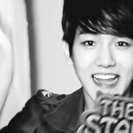 [백현] 백현 공홈 셀카 비밀!!!!!!!!!!!!!