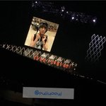 [<b>xoxo</b>] 오늘 팬미팅에서 셀카보여줬다며..ㅠㅠ