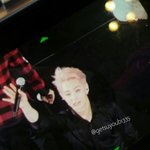 [시우민] 헐 <b>블랙셔츠</b>