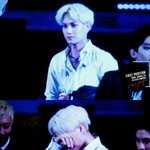 [카이] <b>미모</b>폭팔 ...씨......적당히하라구!