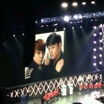 [시우민] 민석이 <b>비공개</b>사진!!!!!(+반응)