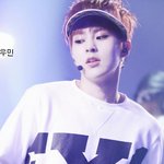 <b>90</b>년생 막내 비주얼 男아이돌