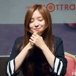 팬들에게 애교 폭발한 에이핑크 손나은
