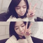 눈감고 귀요미 표정 女아이돌 <b>셀카</b>