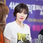 팬<b>사인회</b> 사진만 보면 호감도 업되는 현아ㅋㅋ