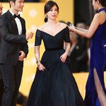 시크하면서 <b>우아</b>한 송혜교 최근 블랙 드레스핏