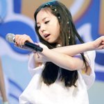 매력 넘치는 92년생 아이<b>돌들</b>