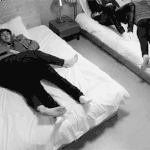 [EXO] 씽이 멤버들 <b>허리</b>안는거 좋아하나보다