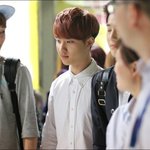 [EXO] 경수는항상 셔츠단추목끝까지채워서