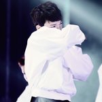 [CHEN] 옷이 종대를 입은거 같아ㅋㅋㅋ