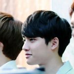 [EXO] 얼굴만봤을때 디오도 <b>상위</b>권임 탑5에들듯