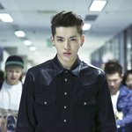 [EXO] <b>공항</b>에서 화보찍으시는 그분